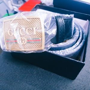 Black Gucci belt (not authantic)